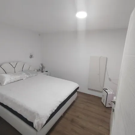 דירה Bilja's House